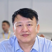 李屹东
